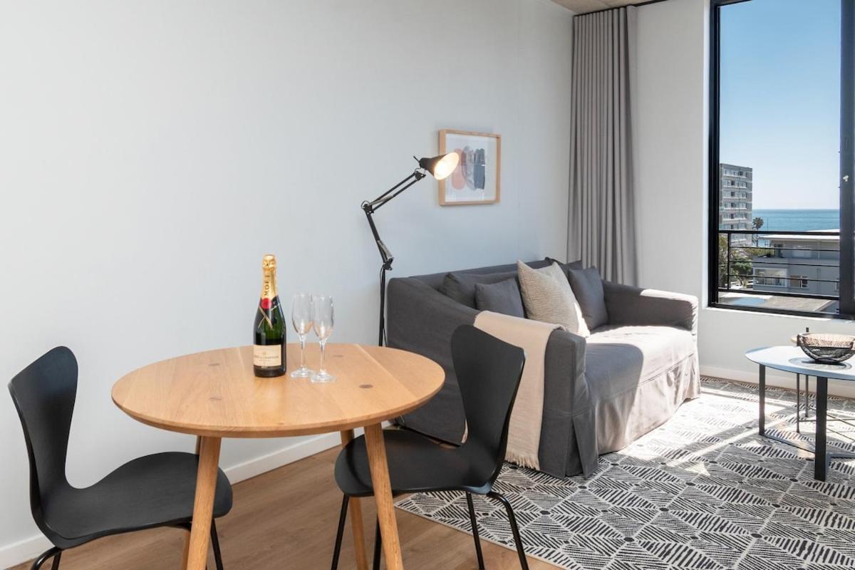 Cosy Oasis In The Heart Of Sea Point *
