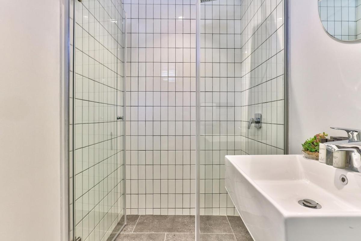 Cosy Oasis In The Heart Of Sea Point Cape Town